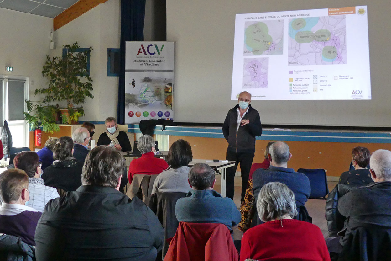 Didier Caylat maire Brommat carnets communaux PLUi CC Aubrac Carladez et Viadène