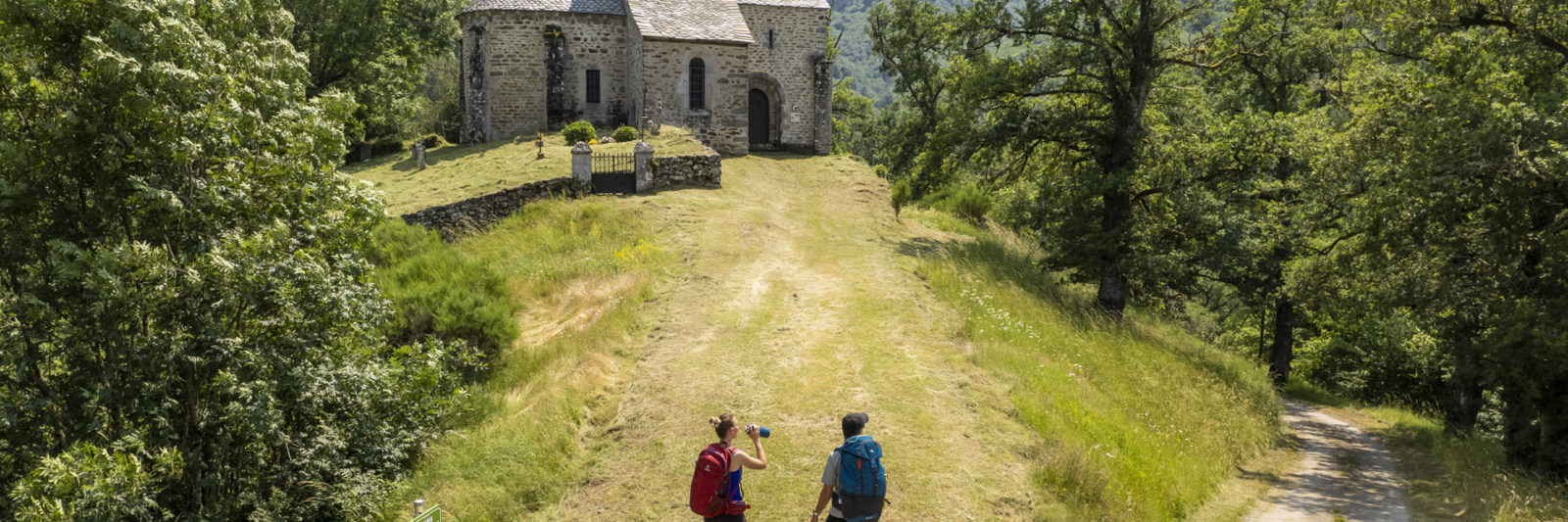 chemin grand randonnée GR465 chapelle manhaval taussac