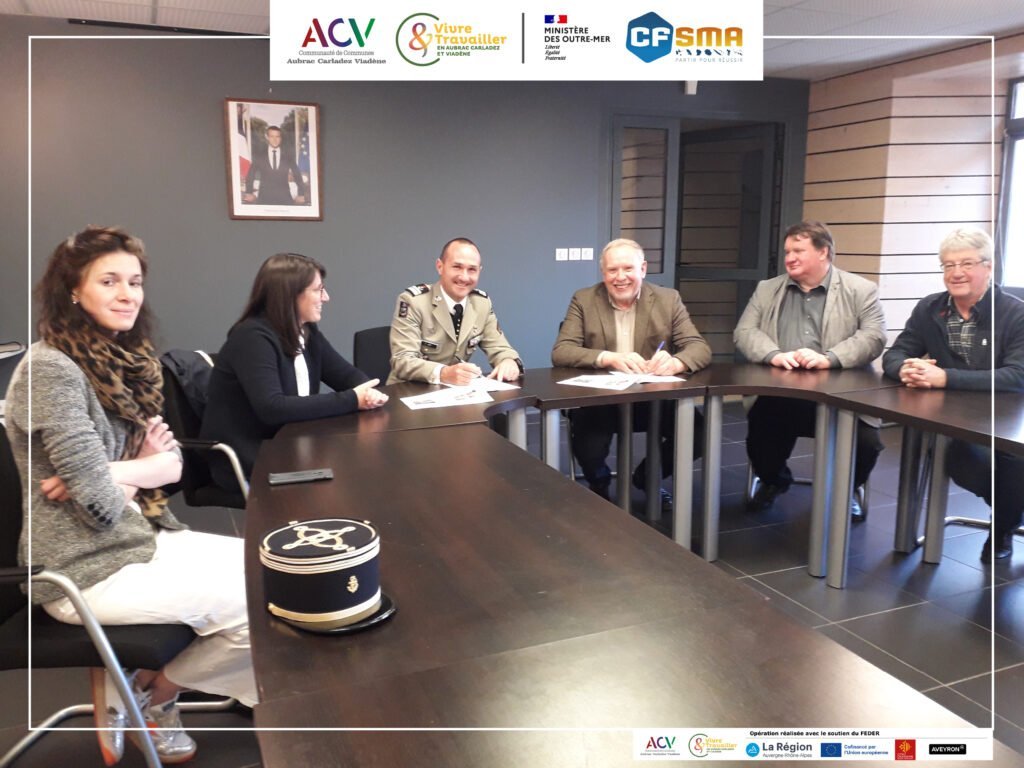 signature convention de partenariat 18 avril 2025 - Centre de formation Service Militaire Adapté CFSMA de Périgueux et Communauté de Communes Aubrac Carladez Viadène